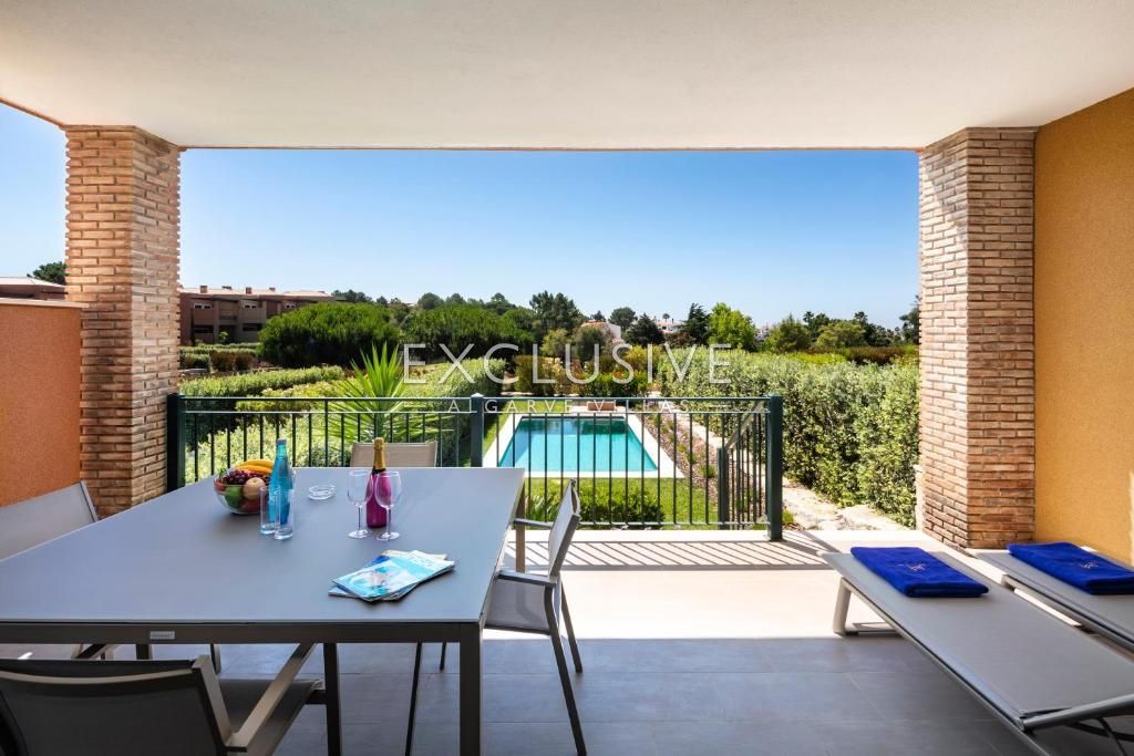 Luxury 3-Bedroom Villa with Private Pool and Sea View in Carvoeiro