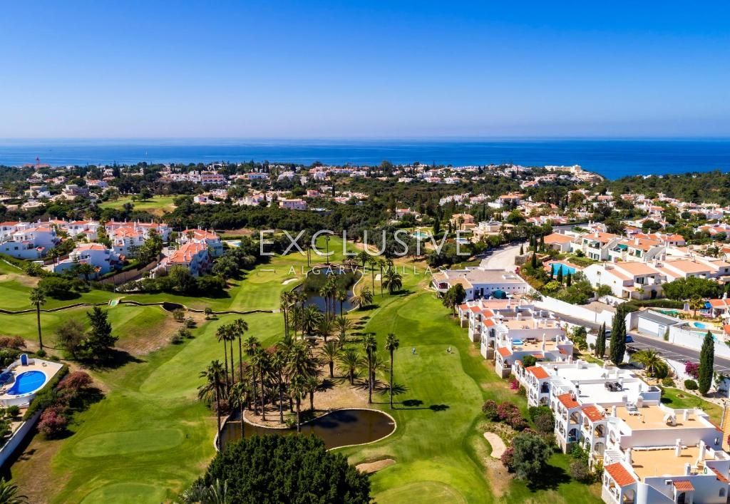 Luxury 3-Bedroom Villa with Private Pool and Sea View in Carvoeiro