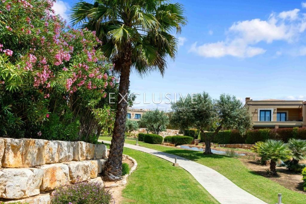 Luxury 3-Bedroom Villa with Private Pool and Sea View in Carvoeiro