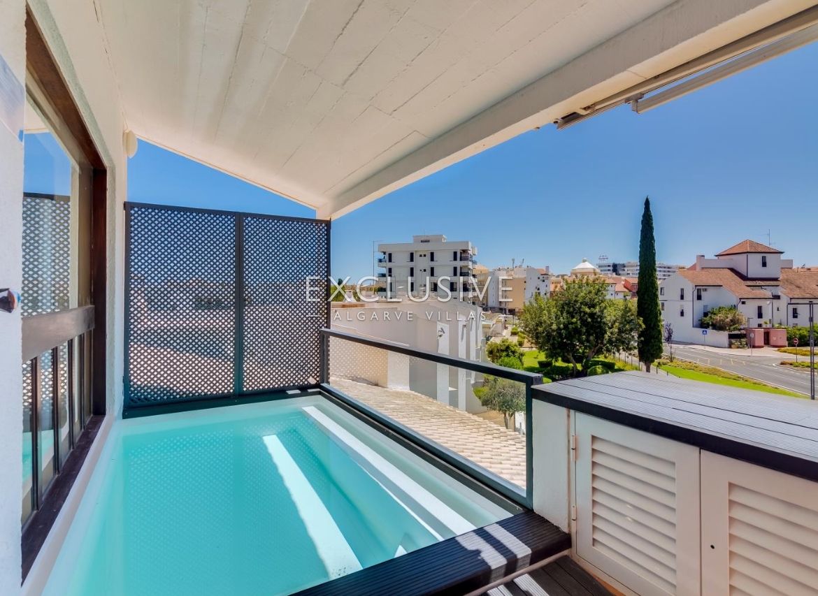 Three Bedroom Spacious Duplex Apartment in Vilamoura