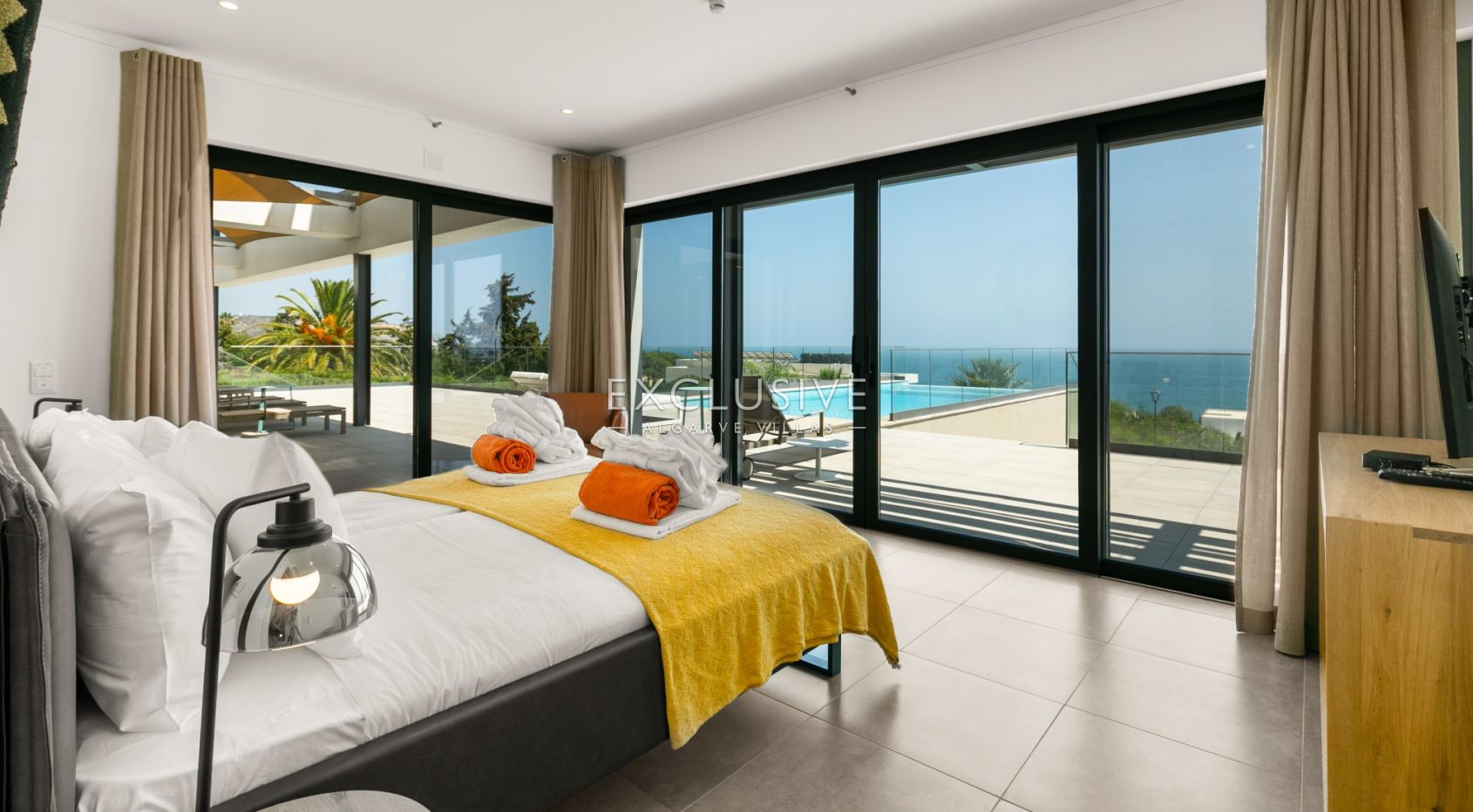 Villa with stunning sea views and walking distance to beach and centre, Praia da Luz, Lagos