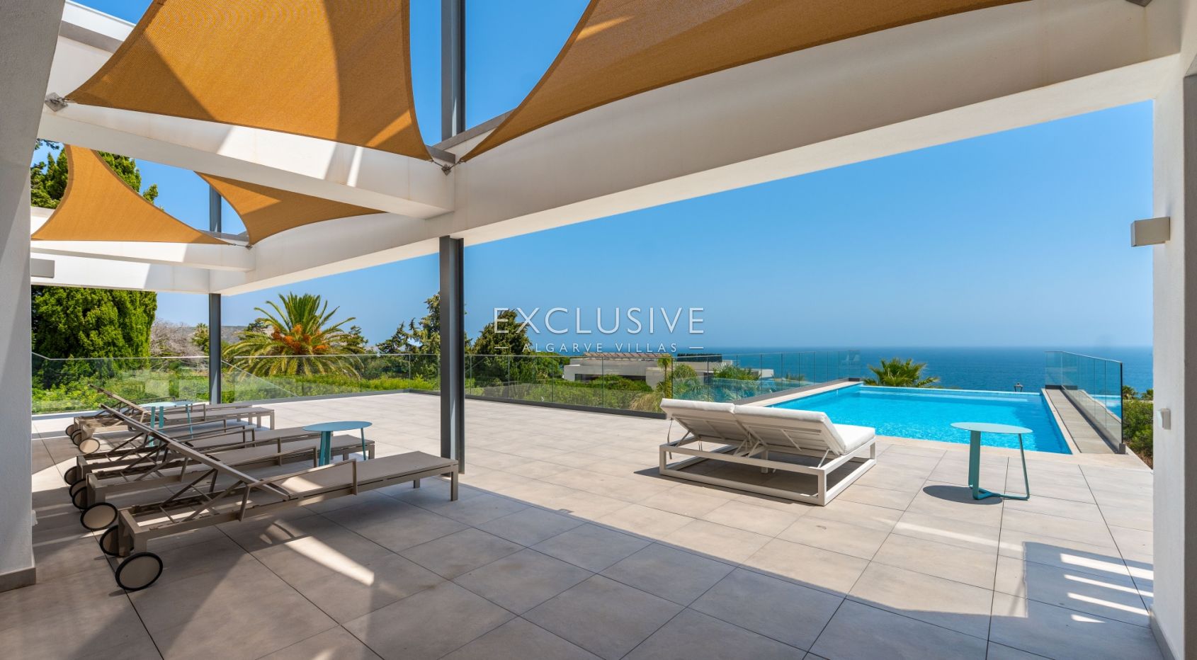 Villa with stunning sea views and walking distance to beach and centre, Praia da Luz, Lagos