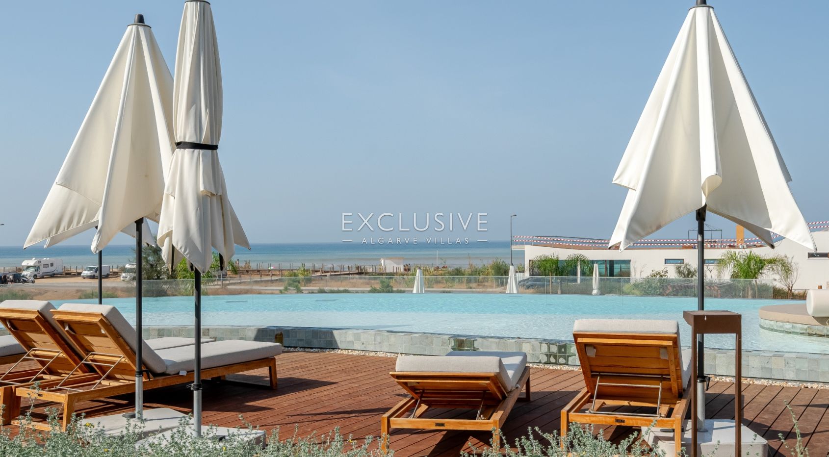 Beach front New Two Bedroom Apartment with Sea Views - Algarve