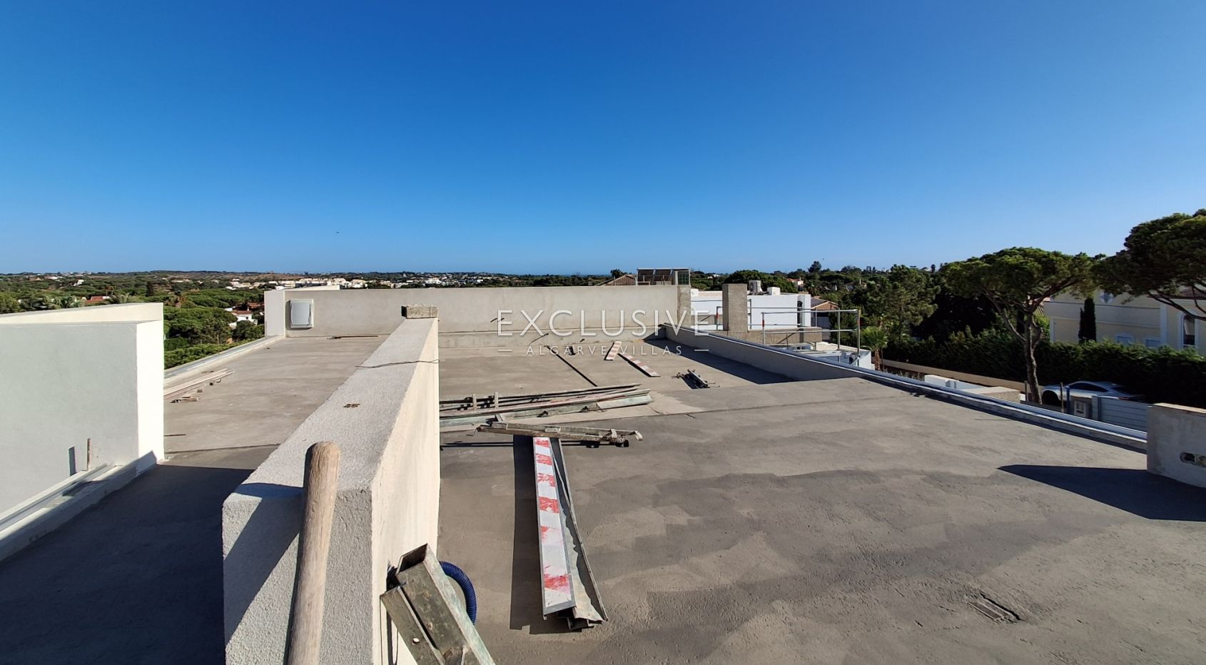 Contemporary villa in Vilasol Golf resort, Algarve