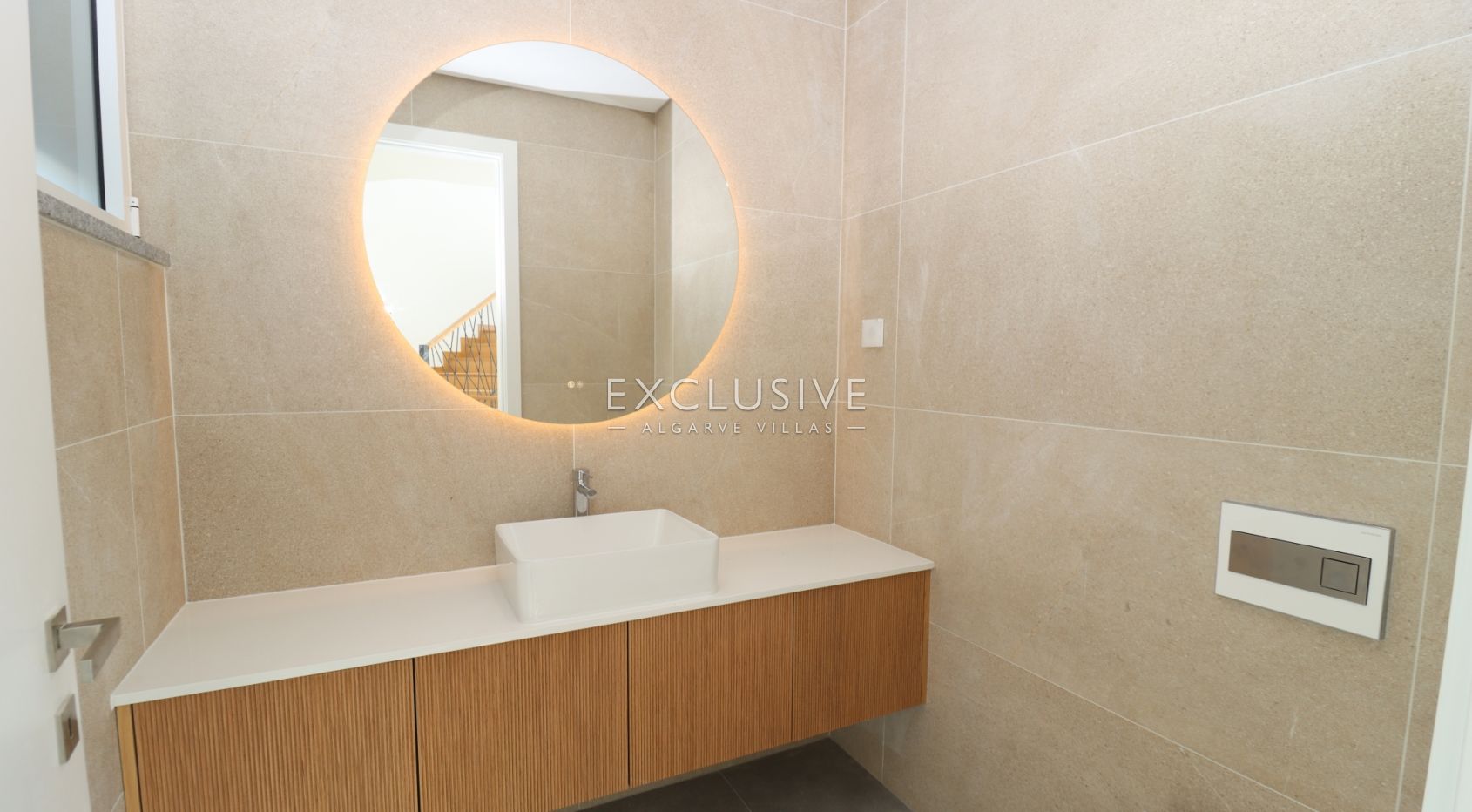 Contemporary villa, ready to move into, Praia da Galé, Albufeira