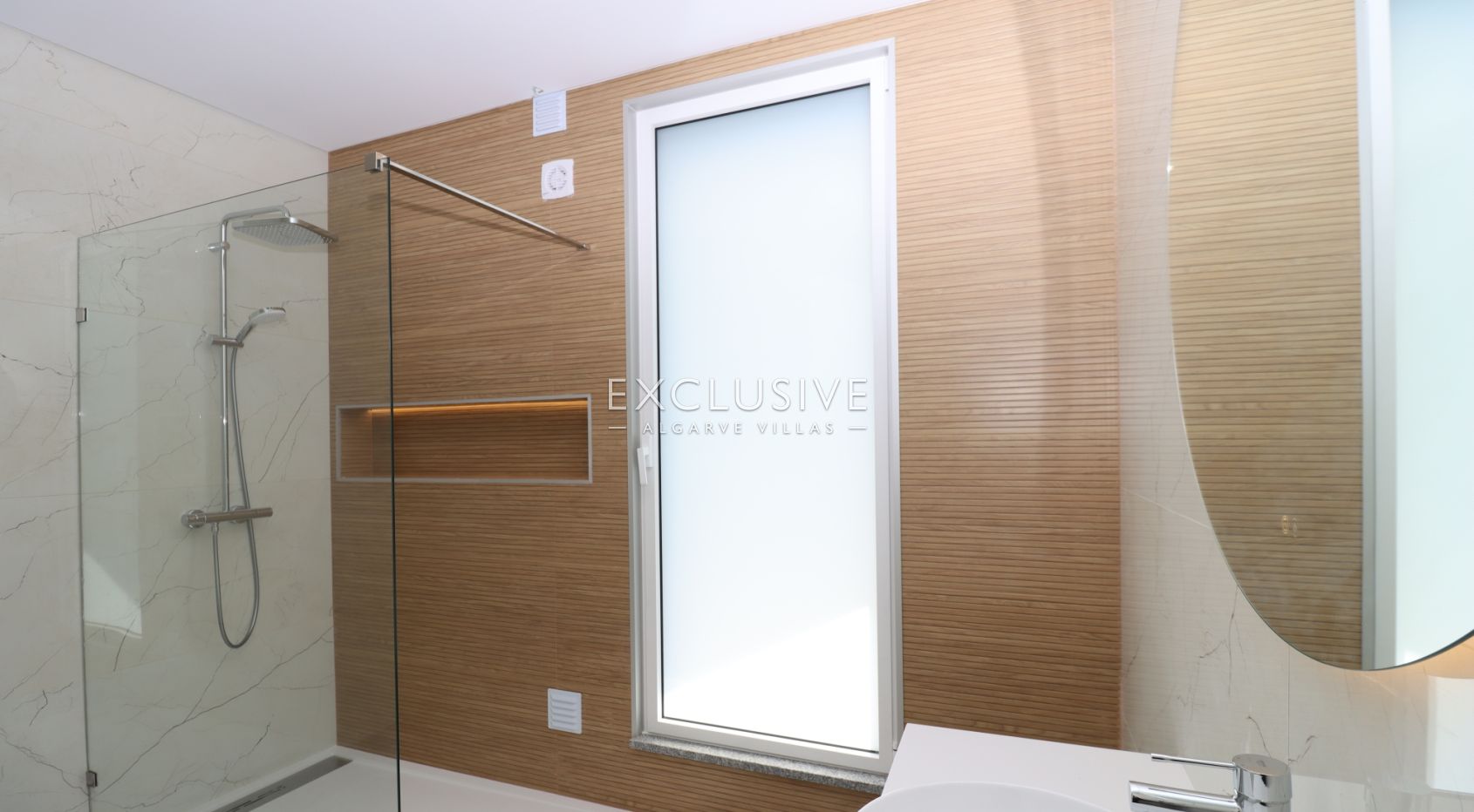 Contemporary villa, ready to move into, Praia da Galé, Albufeira