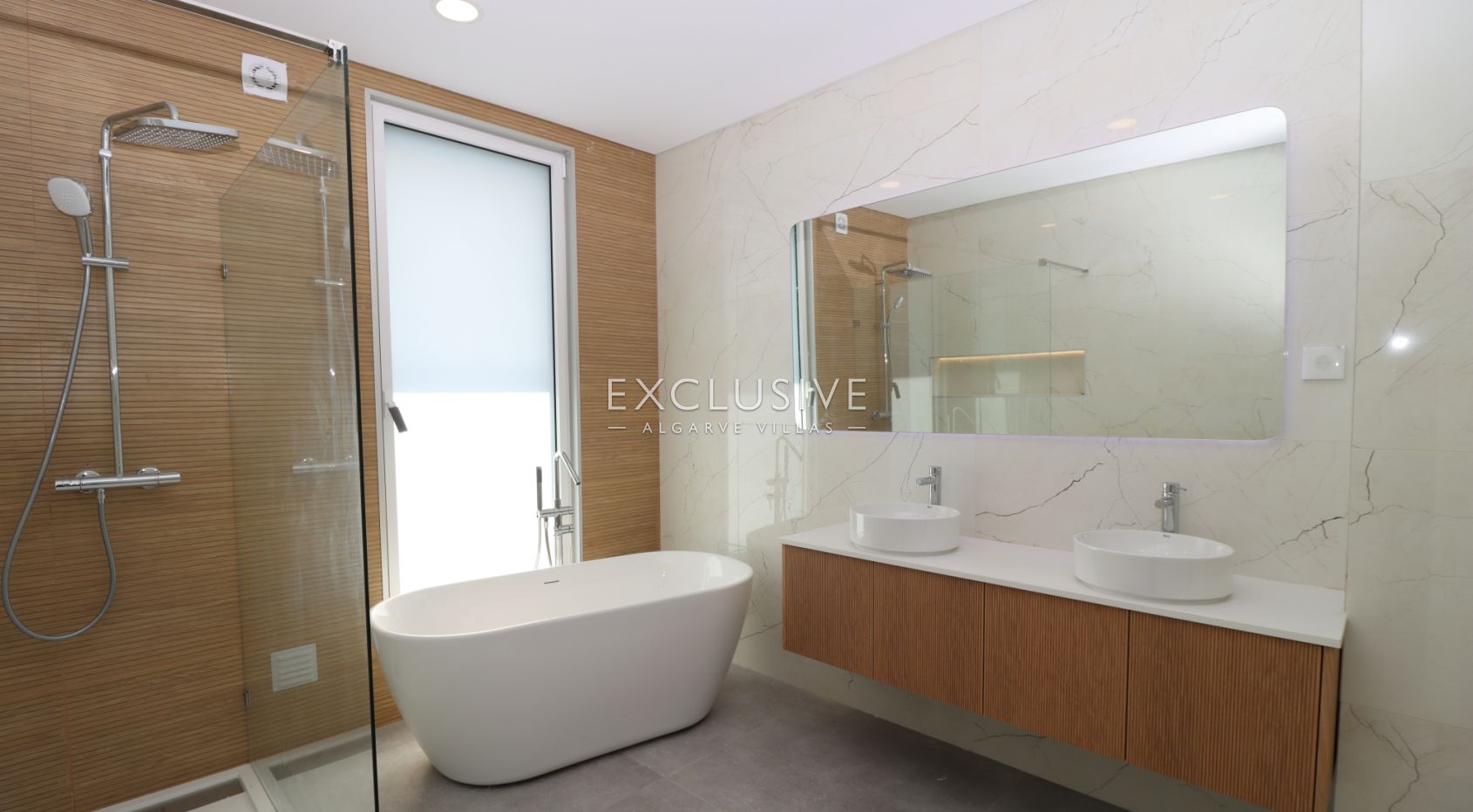 Contemporary villa, ready to move into, Praia da Galé, Albufeira
