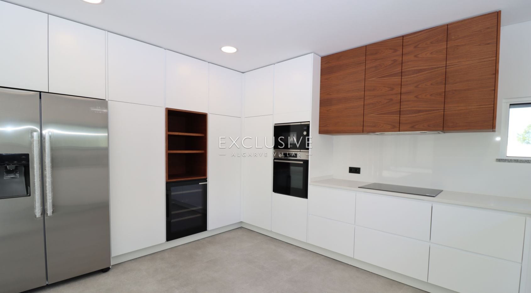 Contemporary villa, ready to move into, Praia da Galé, Albufeira