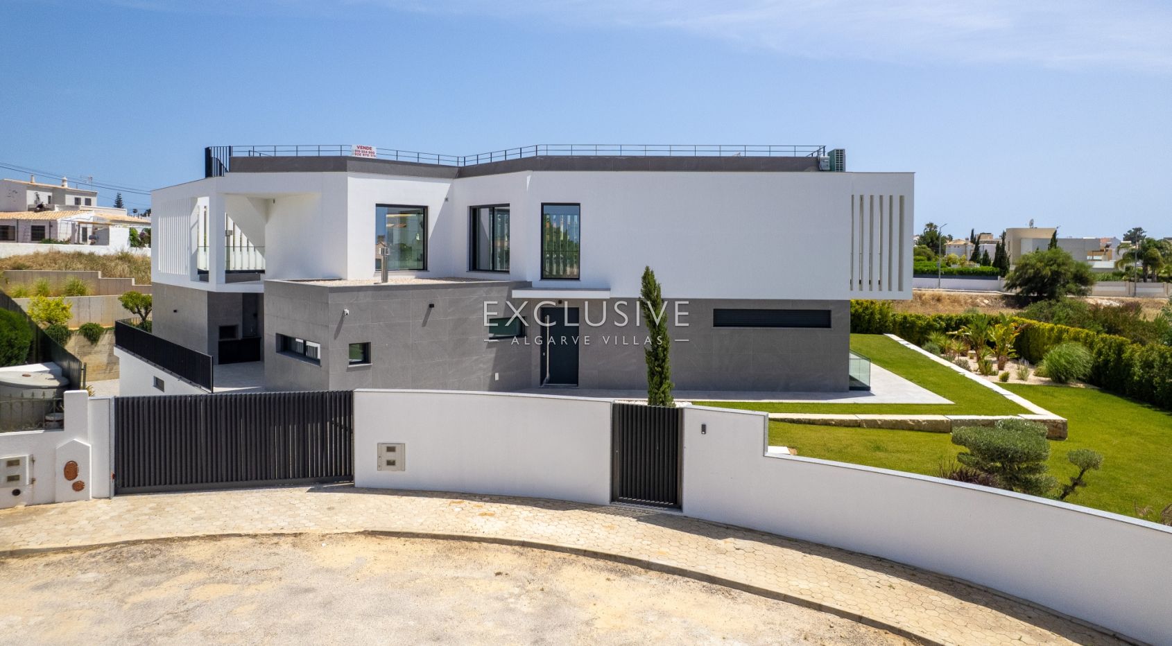 Contemporary villa, ready to move into, Praia da Galé, Albufeira