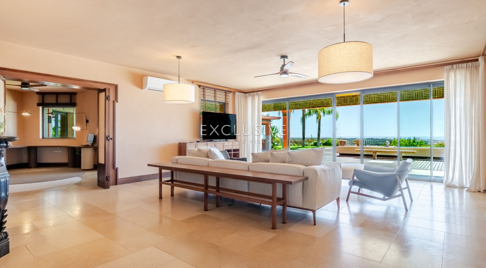 Timeless 5-Bedroom Algarve Villa with Ocean Views and Infinity Pool in Boliqueime