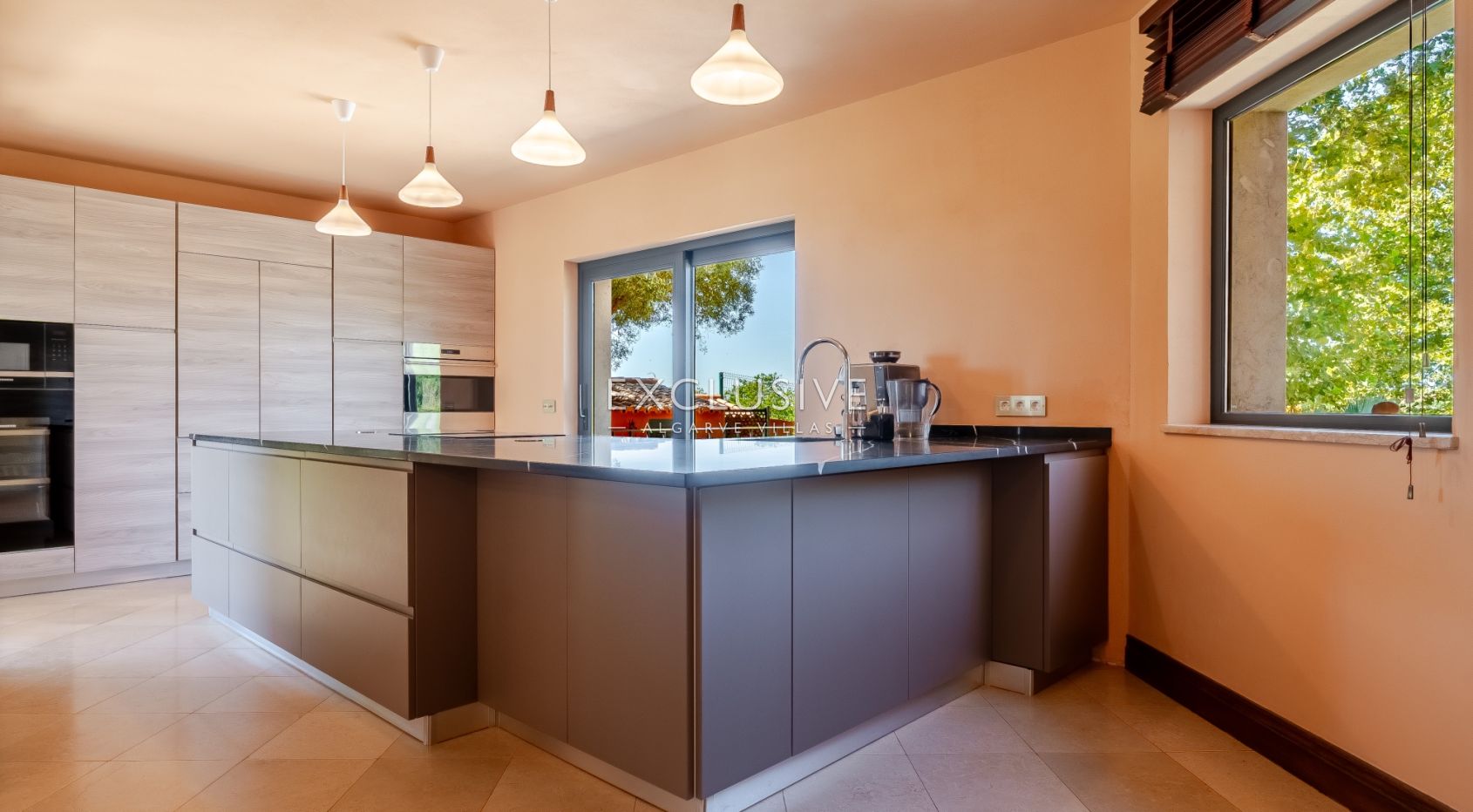 Timeless 5-Bedroom Algarve Villa with Ocean Views and Infinity Pool in Boliqueime