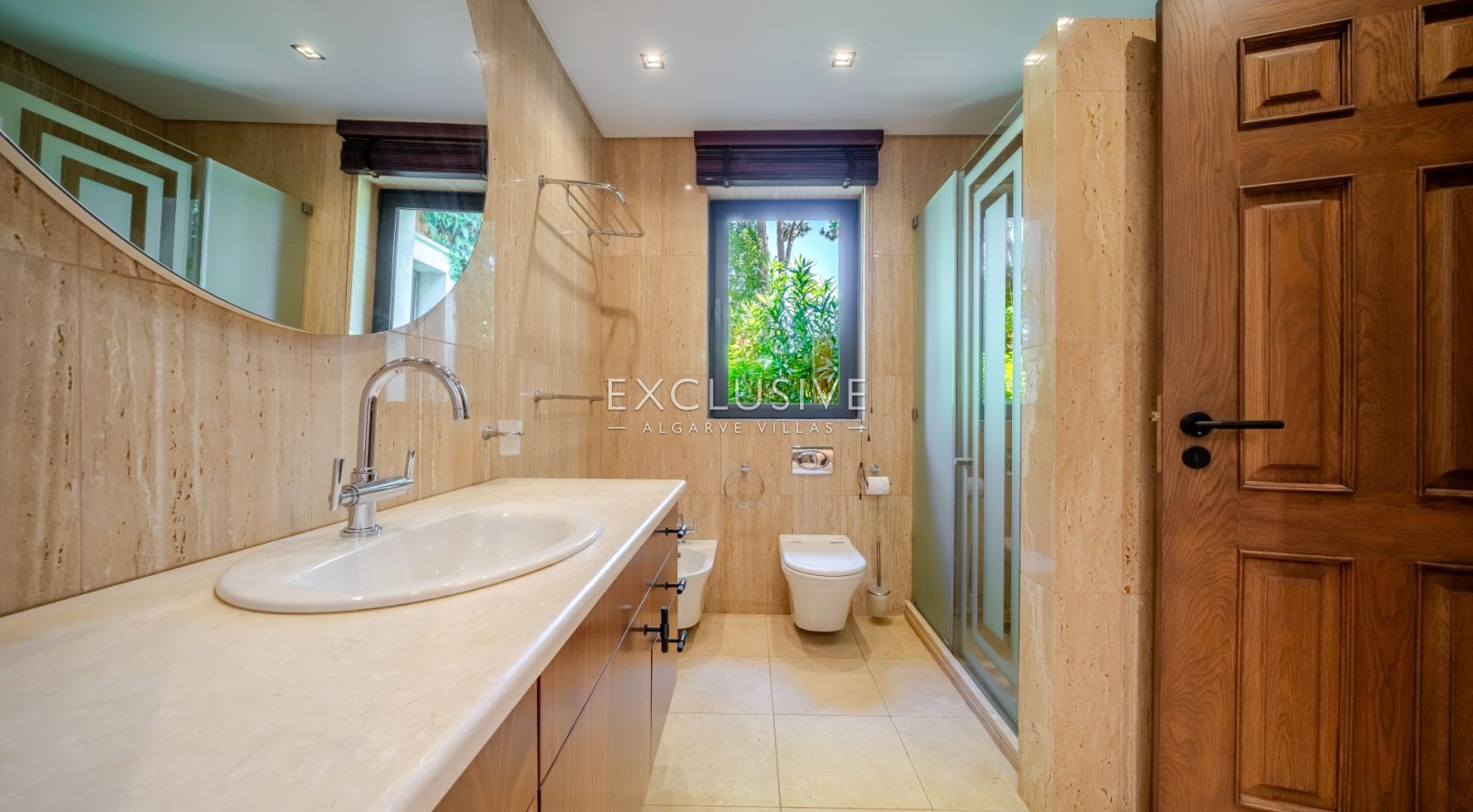 Timeless 5-Bedroom Algarve Villa with Ocean Views and Infinity Pool in Boliqueime