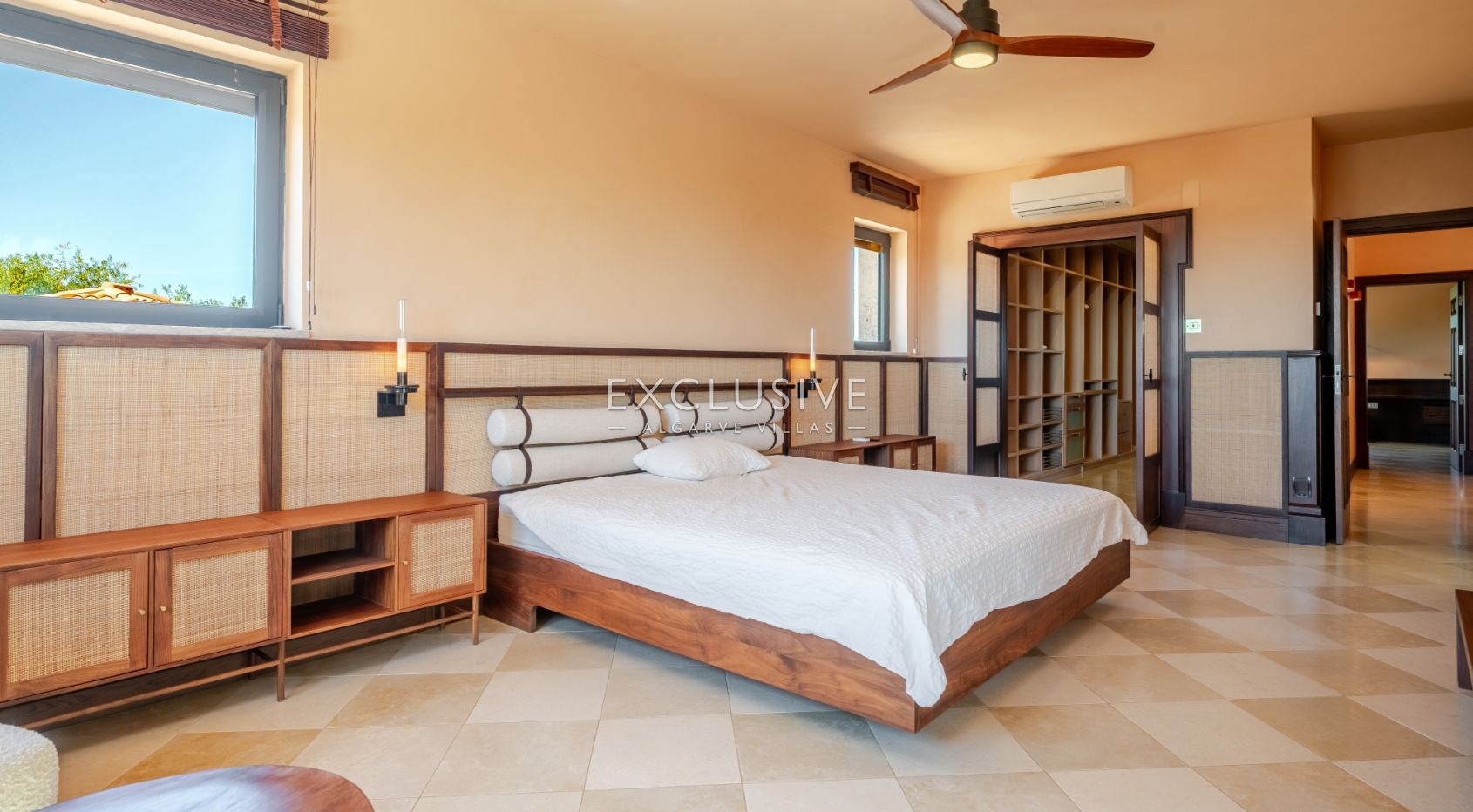 Timeless 5-Bedroom Algarve Villa with Ocean Views and Infinity Pool in Boliqueime