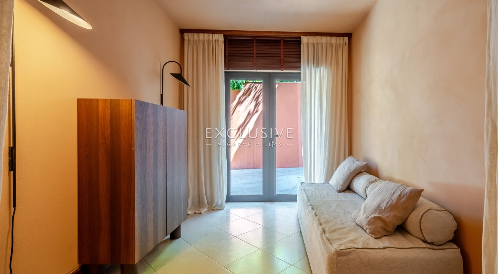 Timeless 5-Bedroom Algarve Villa with Ocean Views and Infinity Pool in Boliqueime