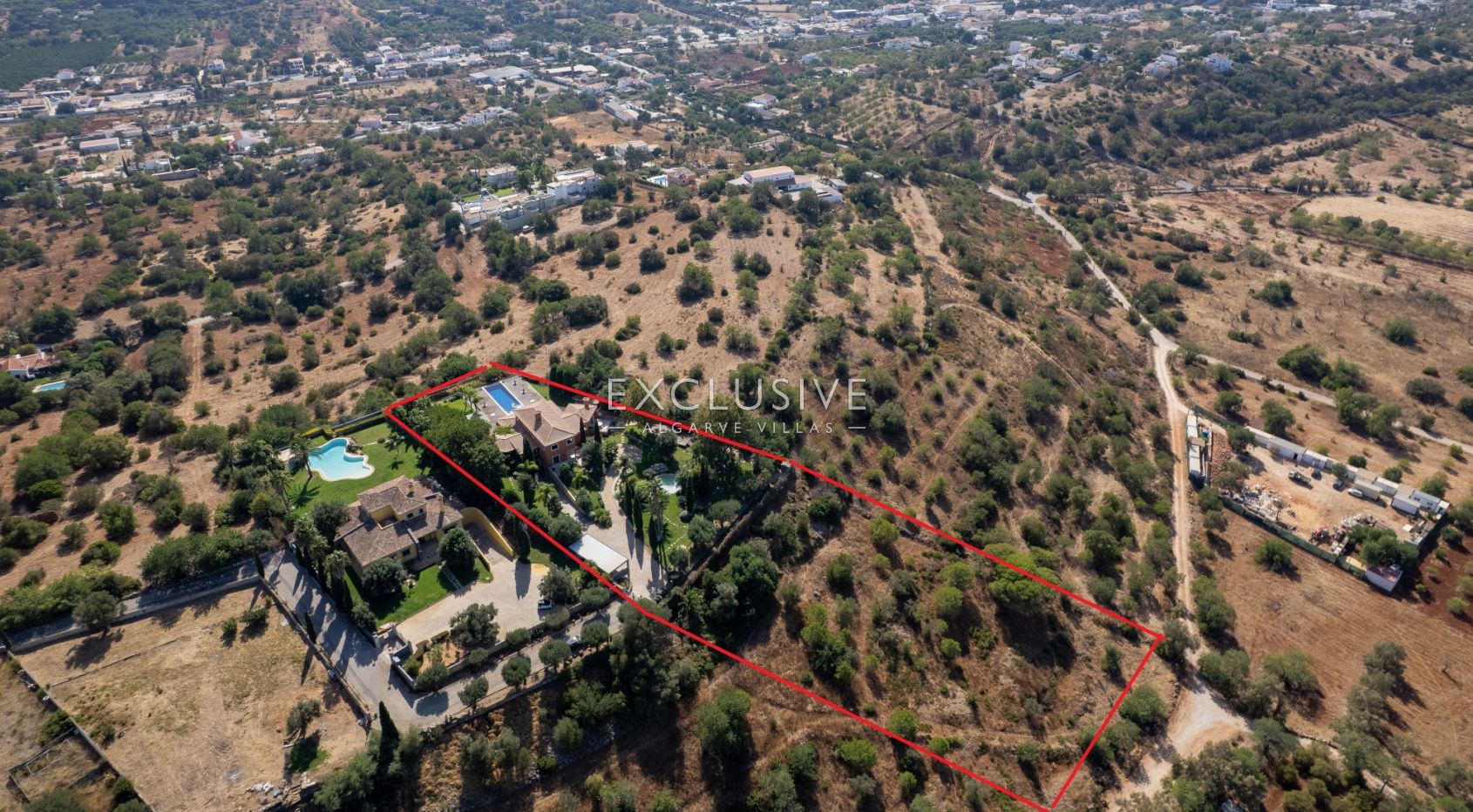 Timeless 5-Bedroom Algarve Villa with Ocean Views and Infinity Pool in Boliqueime