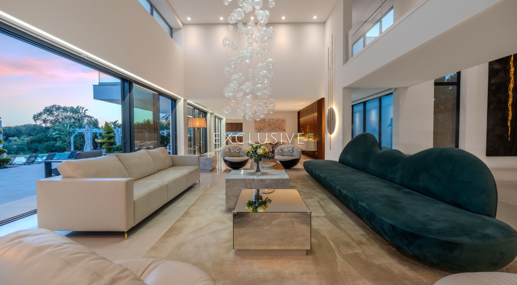 Sophisticated 5+3 Bedroom Villa in Vilamoura’s Prestigious Pinhal Velho