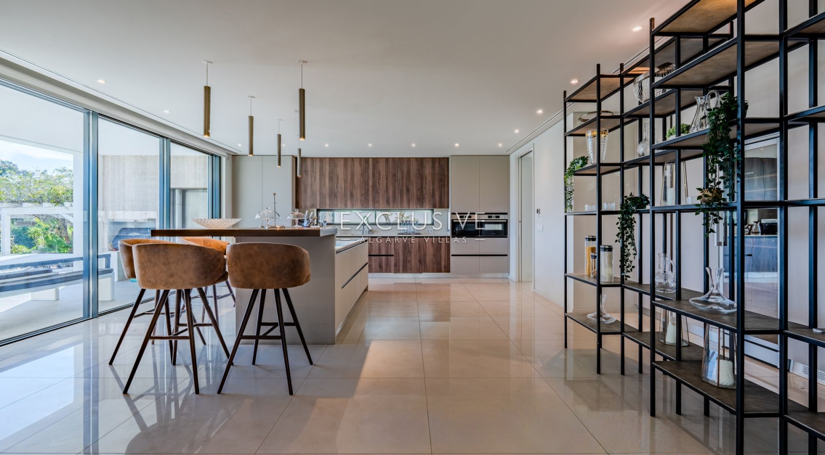Sophisticated 5+3 Bedroom Villa in Vilamoura’s Prestigious Pinhal Velho