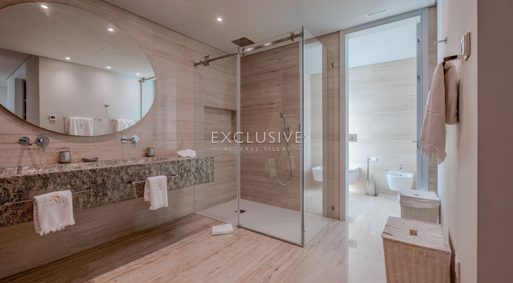 Sophisticated 5+3 Bedroom Villa in Vilamoura’s Prestigious Pinhal Velho