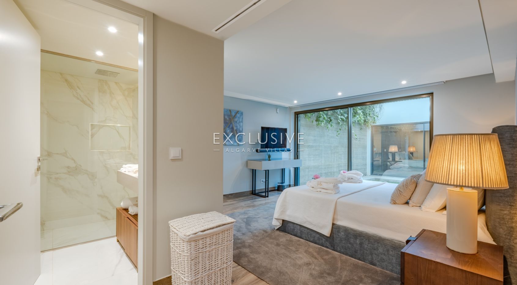 Sophisticated 5+3 Bedroom Villa in Vilamoura’s Prestigious Pinhal Velho
