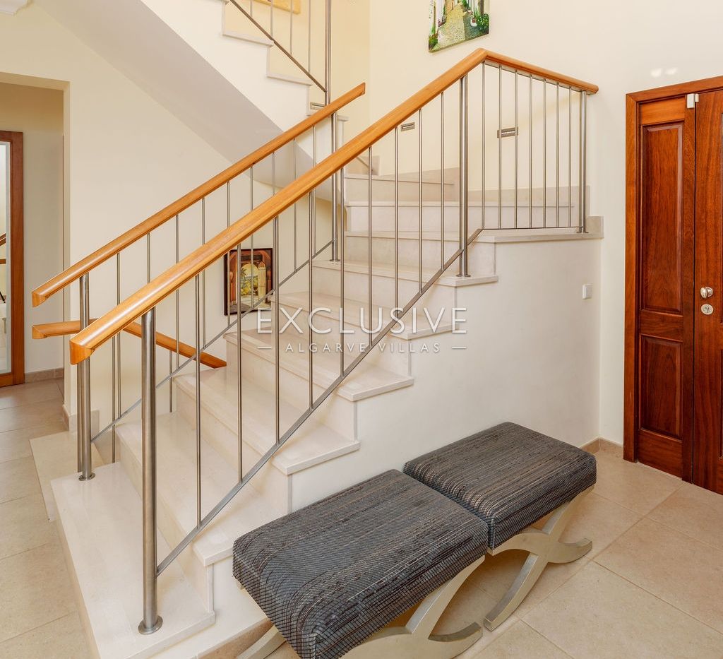 4 Bedroom Villa with Private Golf Access in Vila Sol Resort Vilamoura Central Algarve