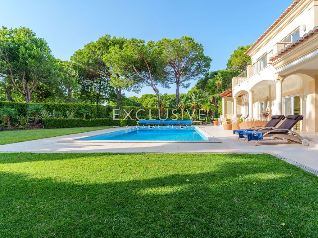 4 Bedroom Villa with Private Golf Access in Vila Sol Resort Vilamoura Central Algarve