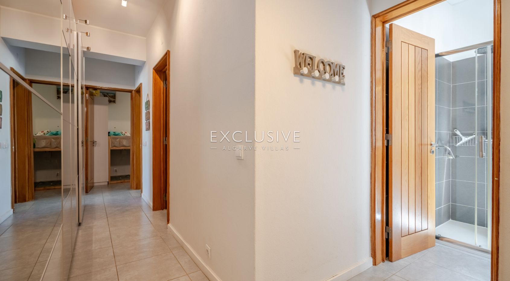 Buy a First Floor Three Bedroom Touristic Apartment in Pinhal da Marina, Vilamoura
