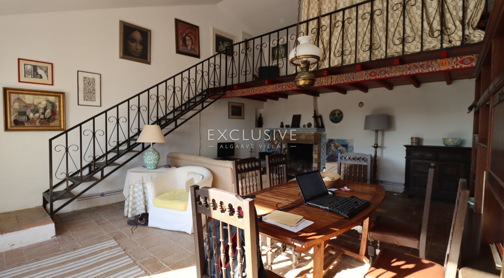 House with big plot to renovate close to the beach in Carvoeiro