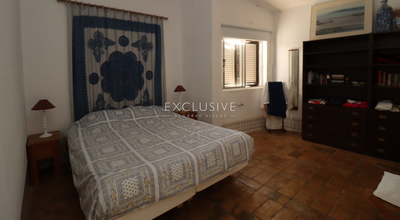 House with big plot to renovate close to the beach in Carvoeiro