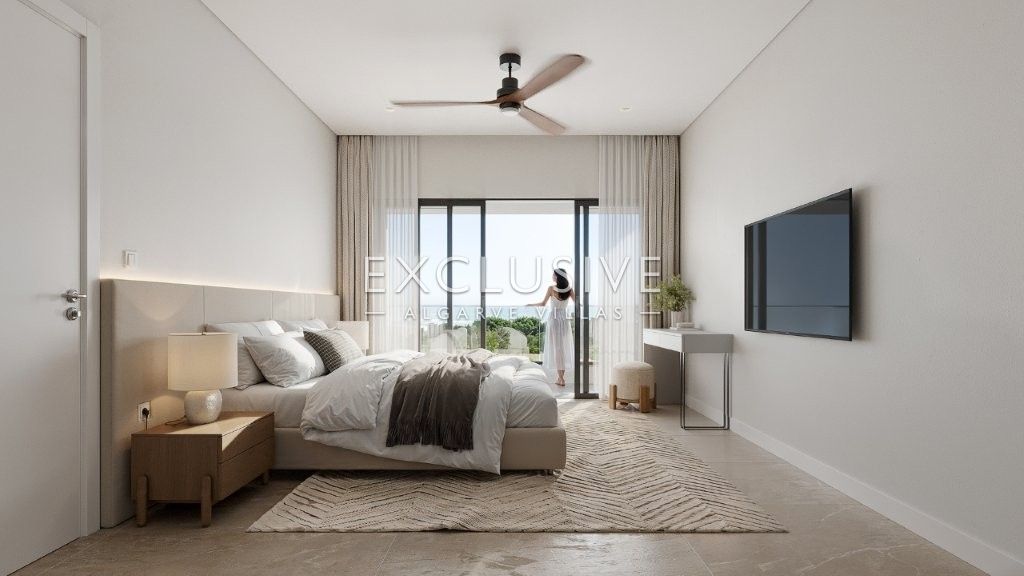 Villa Sta Barbara de Nexe, remodelled with fantastic coastal views across the Algarve