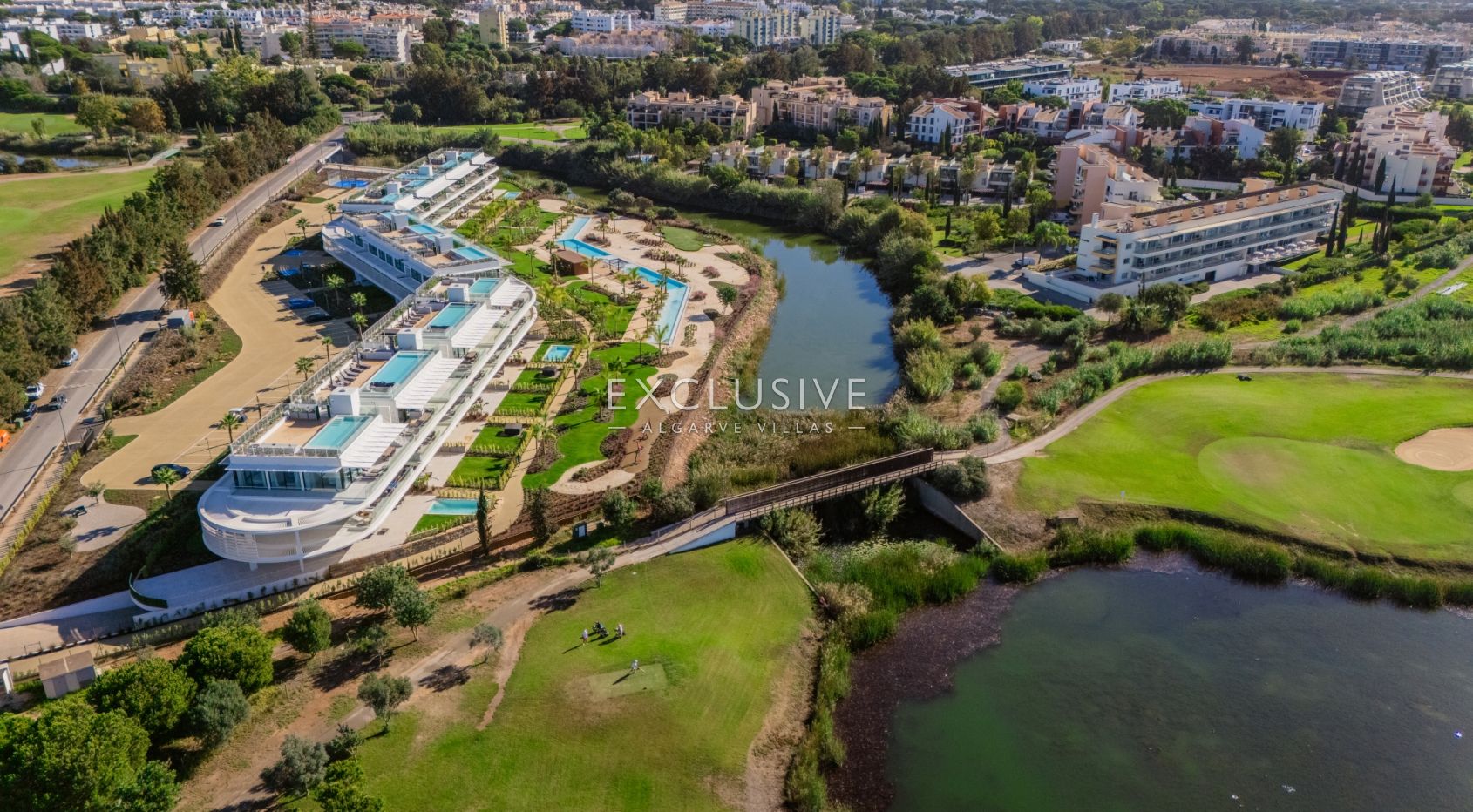 3 Bedroom contemporary penthouse in Vilamoura with golf and ocean views