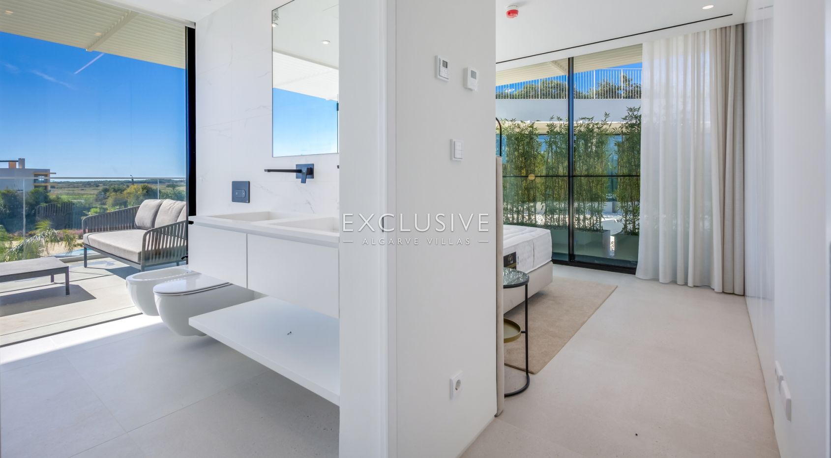 3 Bedroom contemporary penthouse in Vilamoura with golf and ocean views