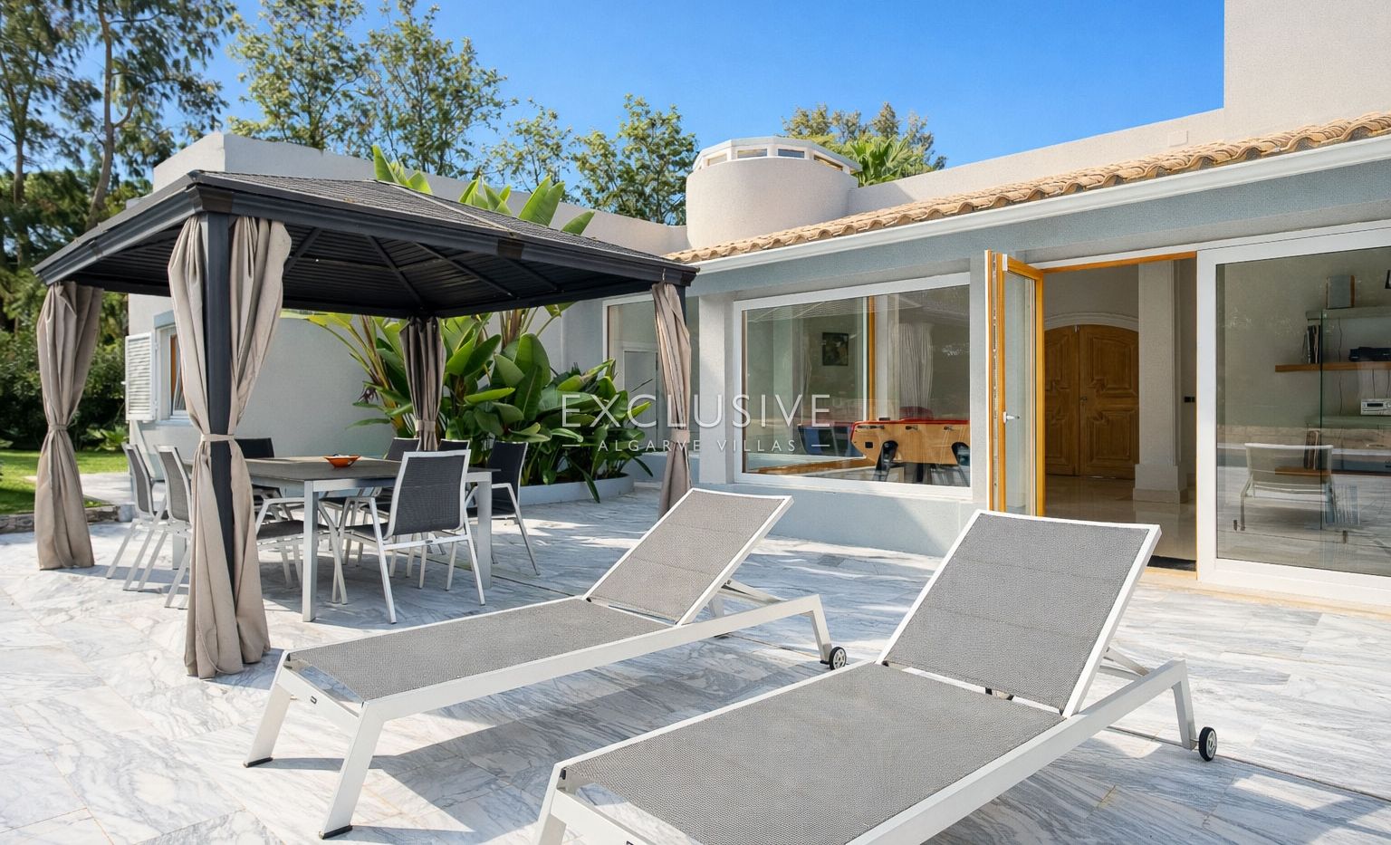 Buy a 4+1 Bedroom Luxury Villa in Vilamoura’s Prestigious Old Course Area