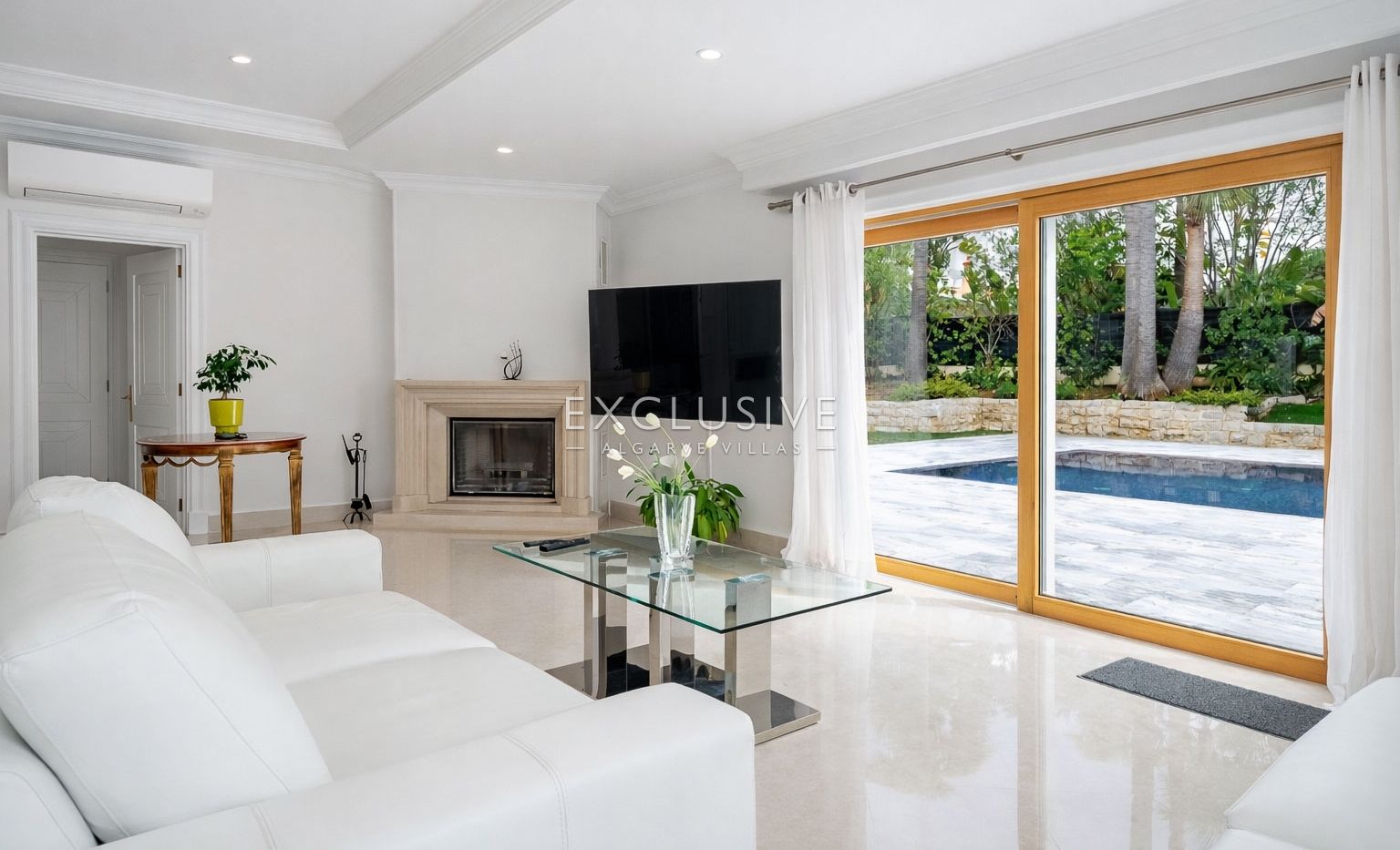 Buy a 4+1 Bedroom Luxury Villa in Vilamoura’s Prestigious Old Course Area