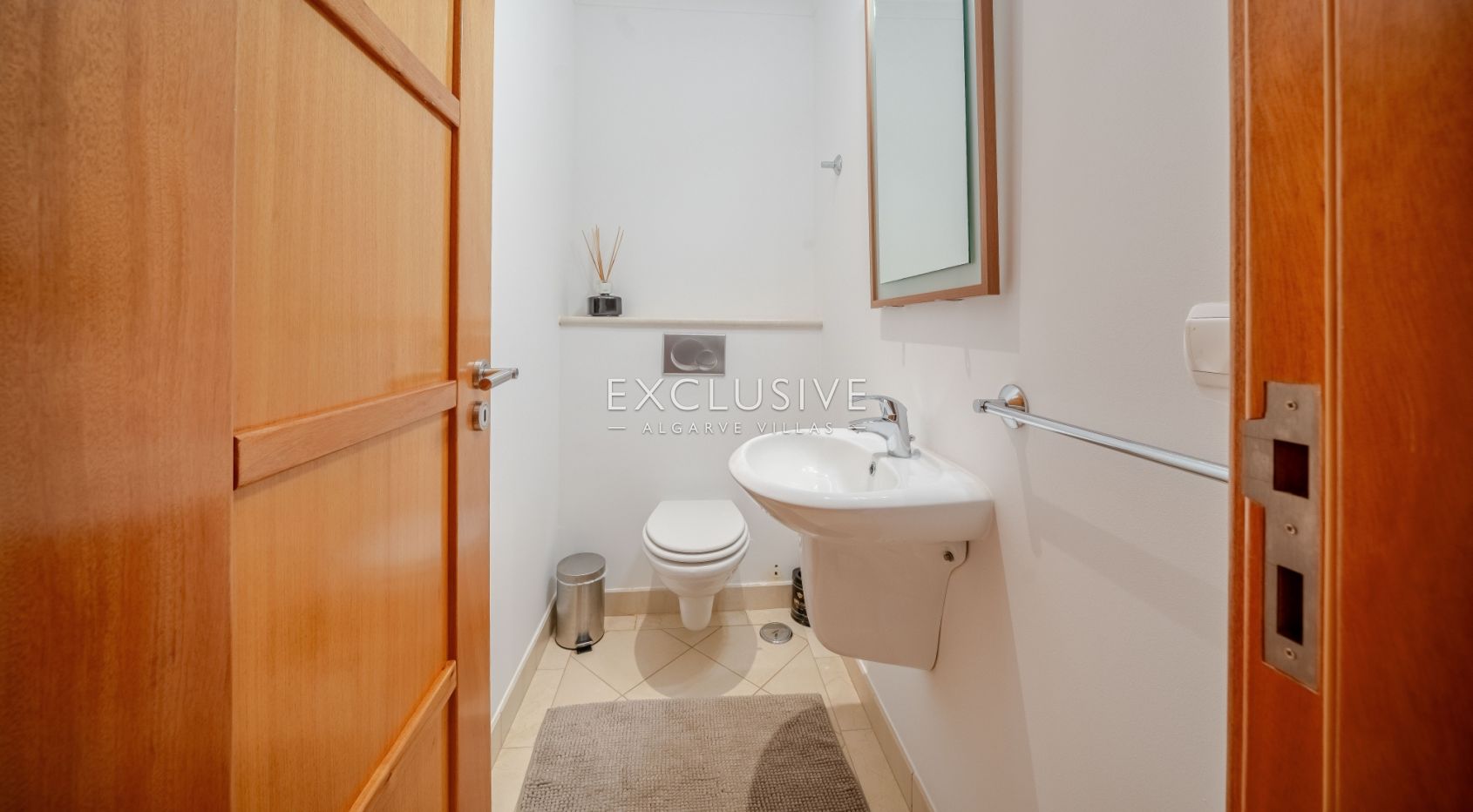 Buy Beautiful 2 Bedroom Sea View Apartment in Vilamoura