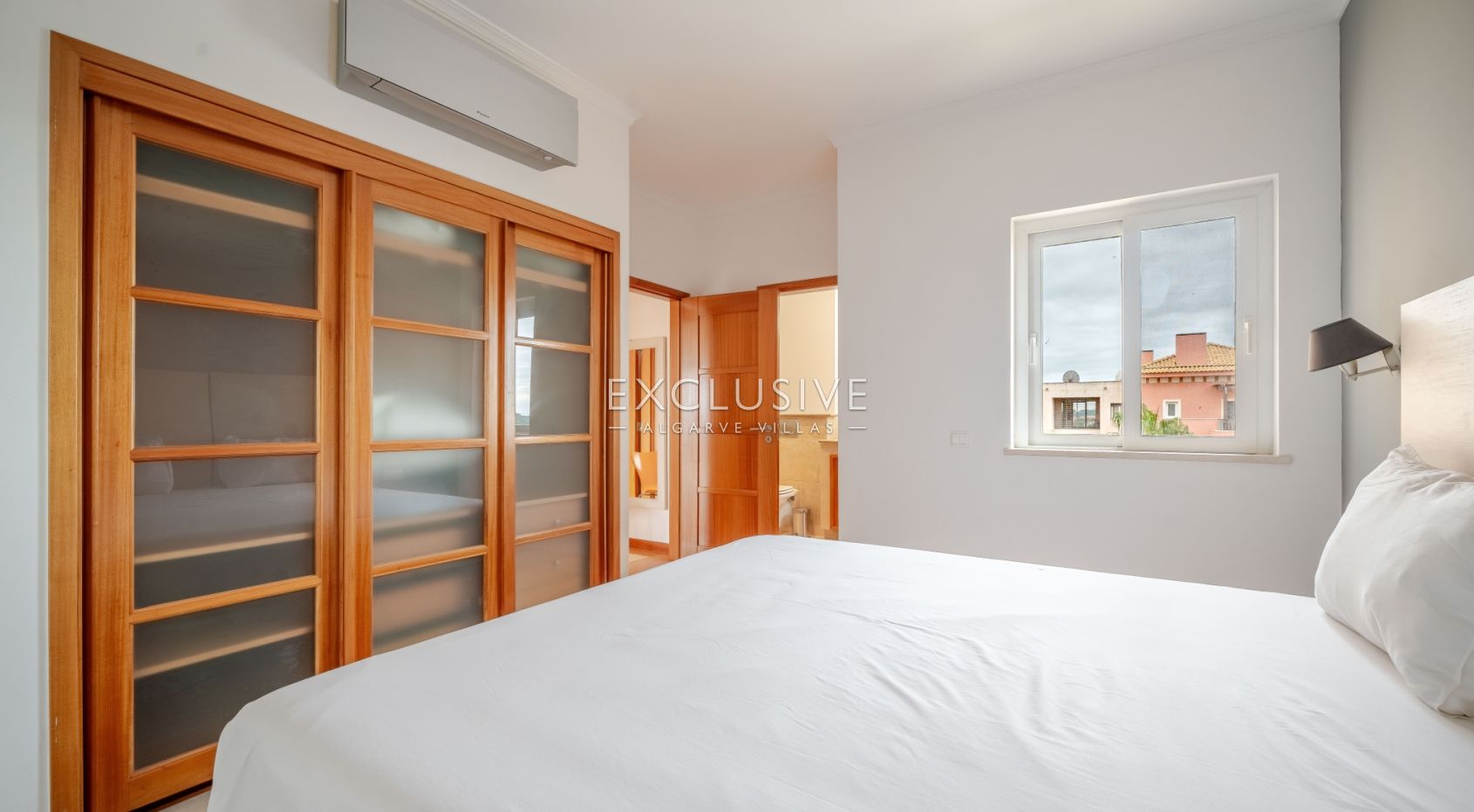 Buy Beautiful 2 Bedroom Sea View Apartment in Vilamoura
