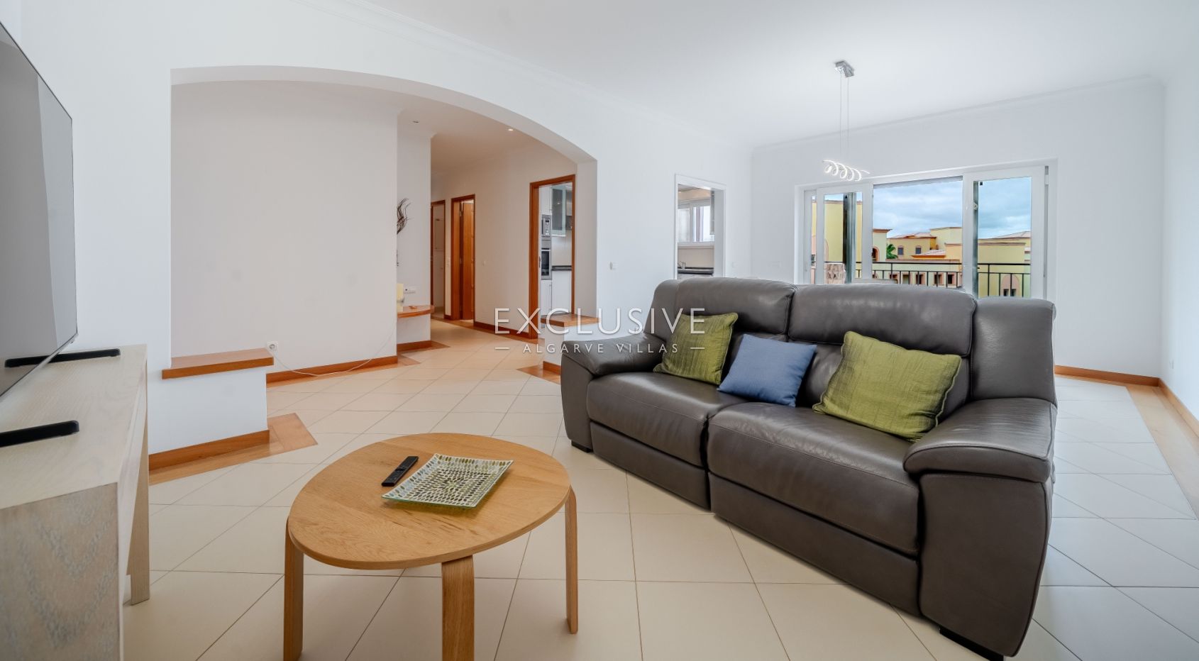 Buy Beautiful 2 Bedroom Sea View Apartment in Vilamoura