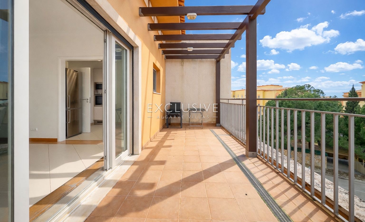 Buy Beautiful 2 Bedroom Sea View Apartment in Vilamoura