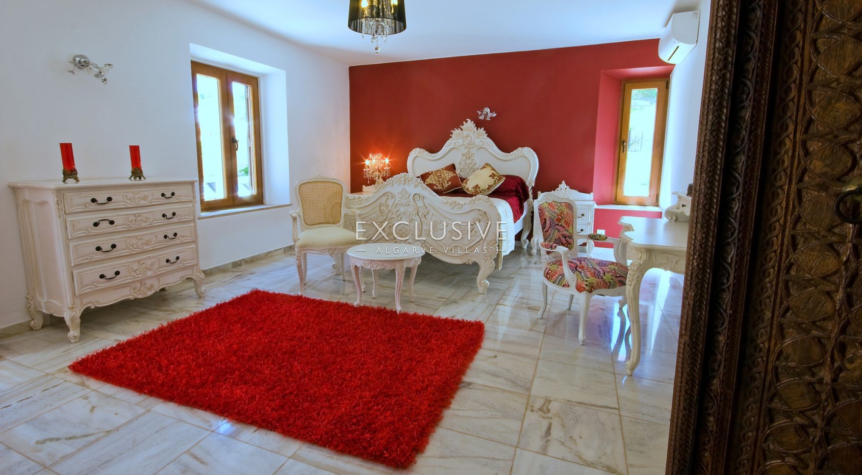 Algarve luxury property with 7 bedrooms and income potential in Carvoeiro