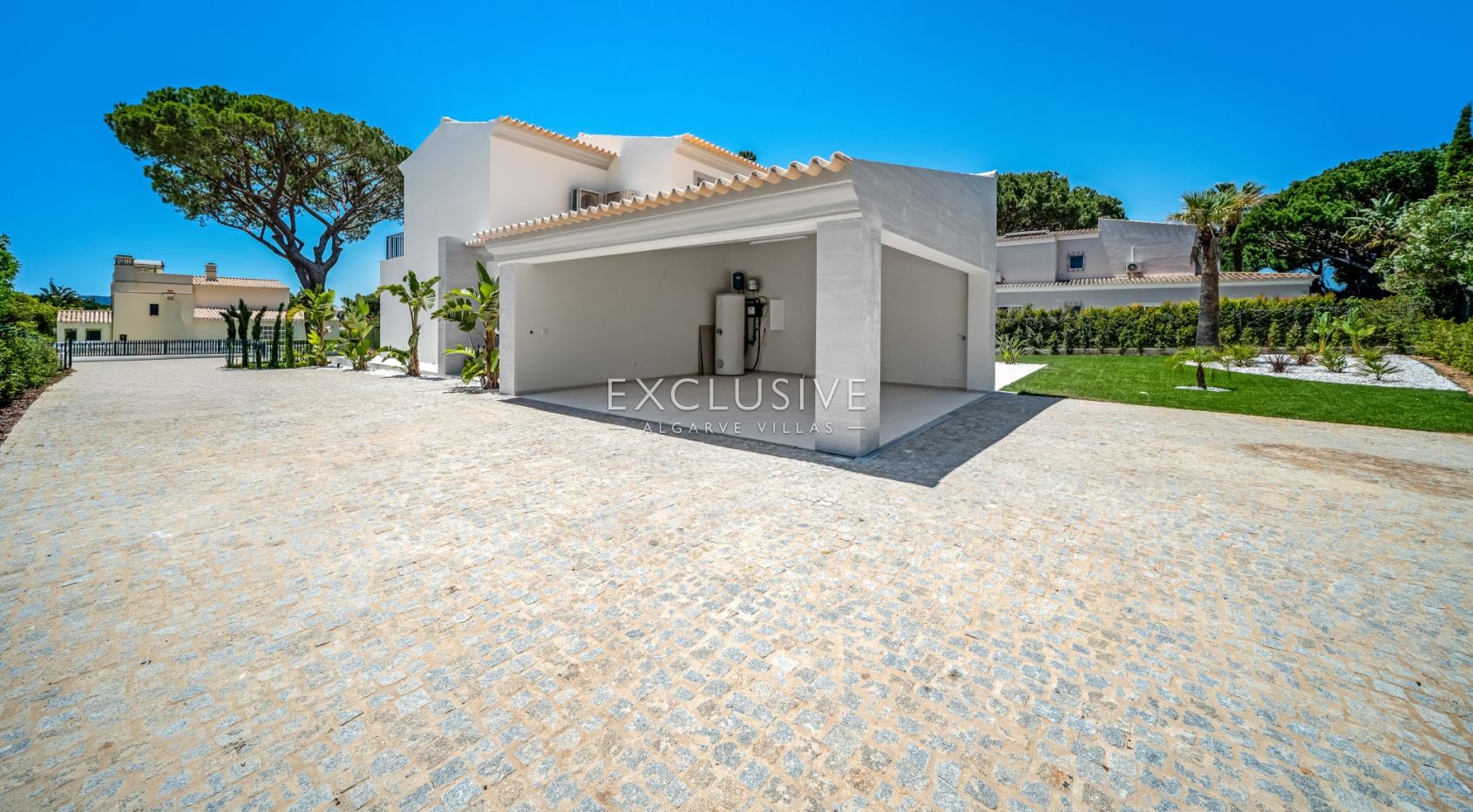4-Bedroom Luxury Villa – Fully Renovated in Vilamoura