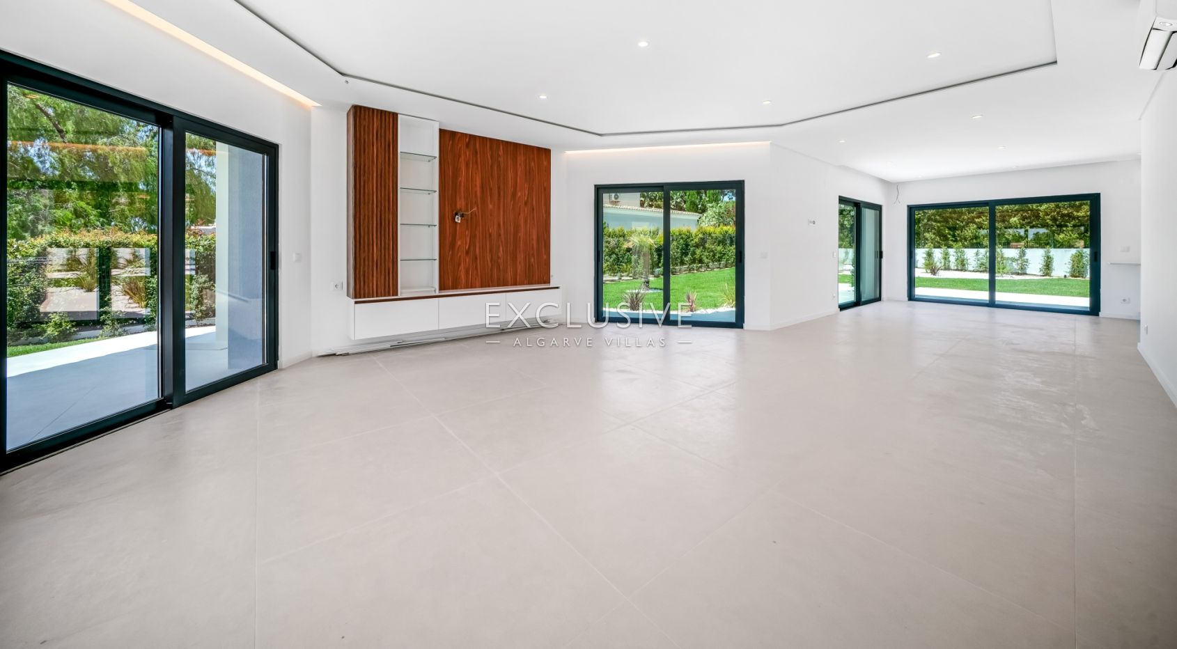 4-Bedroom Luxury Villa – Fully Renovated in Vilamoura