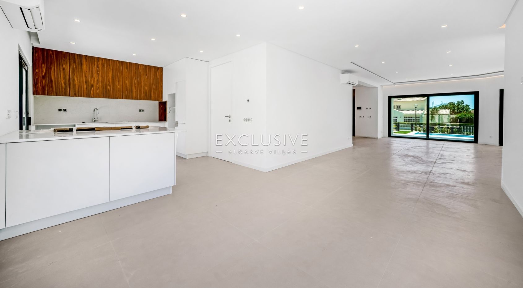 4-Bedroom Luxury Villa – Fully Renovated in Vilamoura