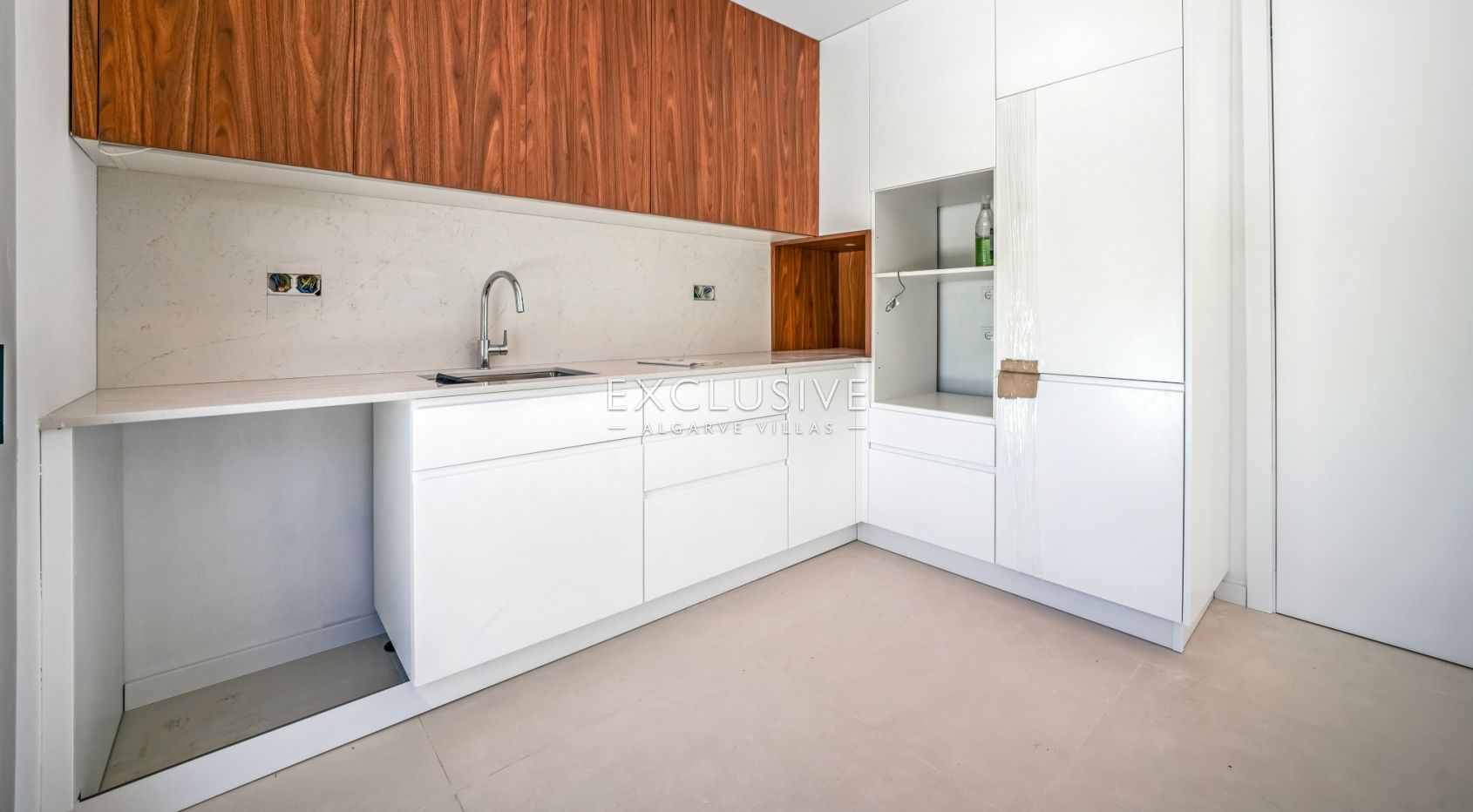 4-Bedroom Luxury Villa – Fully Renovated in Vilamoura