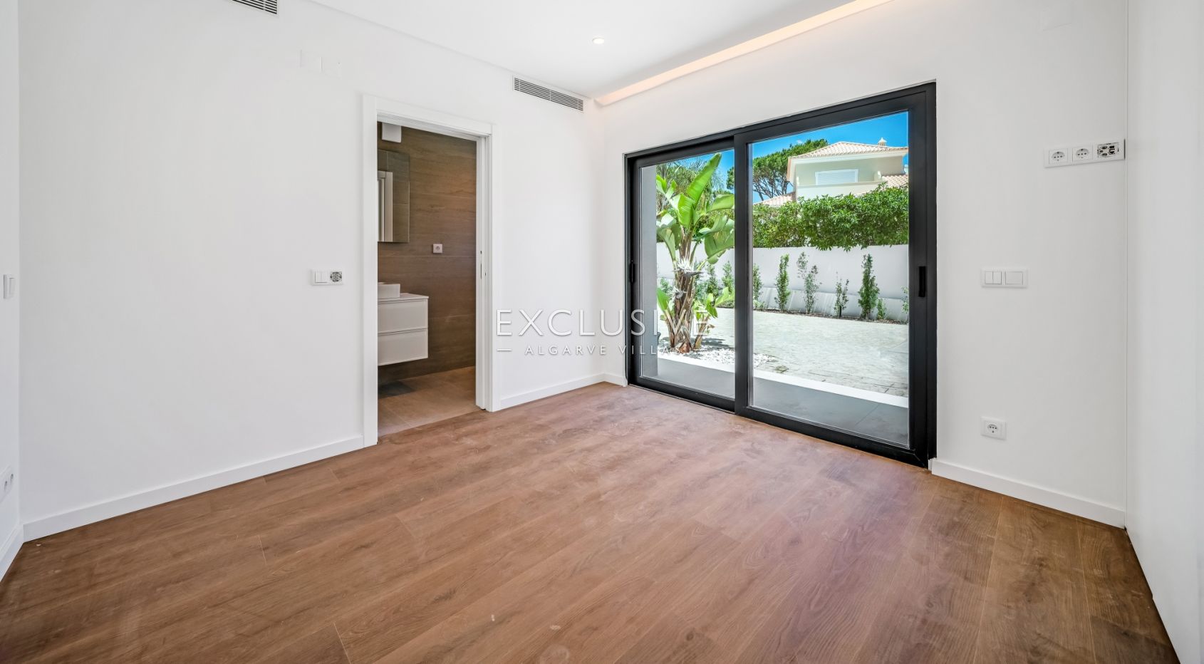 4-Bedroom Luxury Villa – Fully Renovated in Vilamoura
