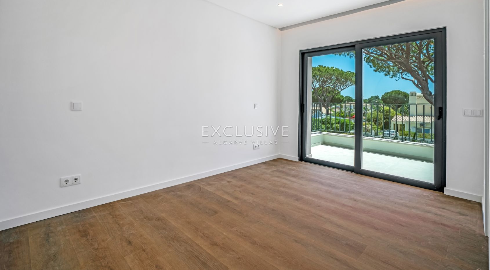 4-Bedroom Luxury Villa – Fully Renovated in Vilamoura