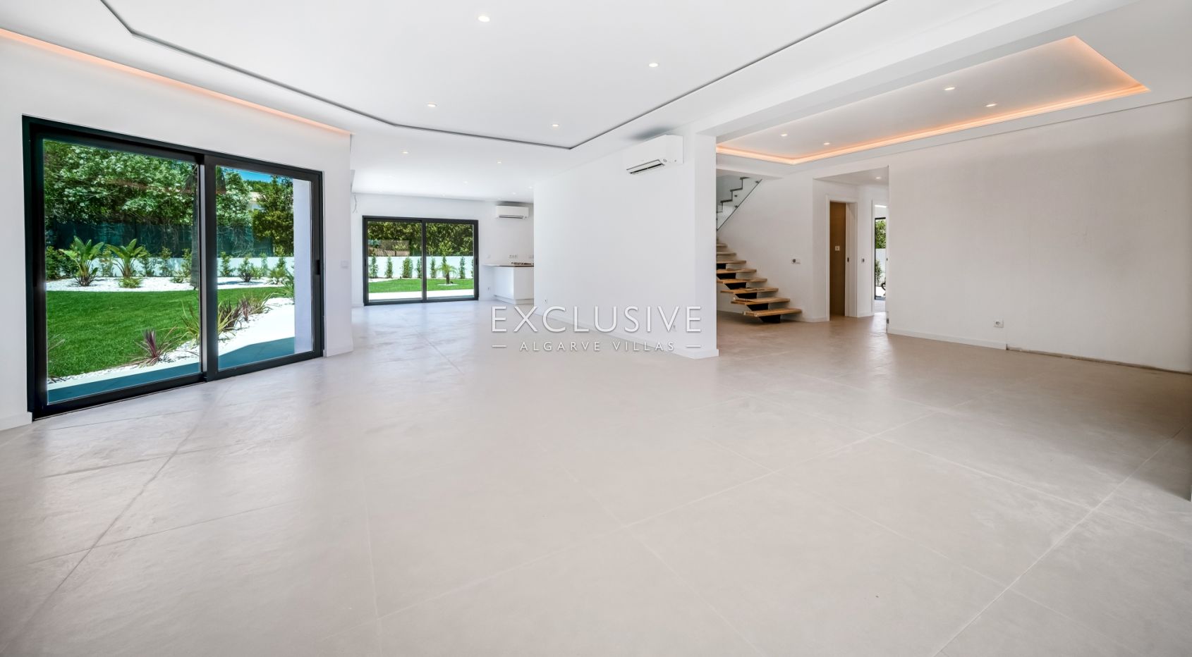 4-Bedroom Luxury Villa – Fully Renovated in Vilamoura