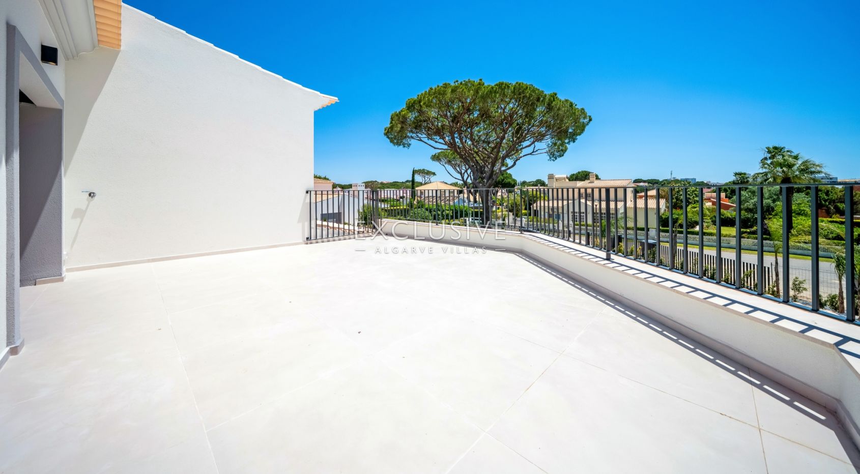4-Bedroom Luxury Villa – Fully Renovated in Vilamoura