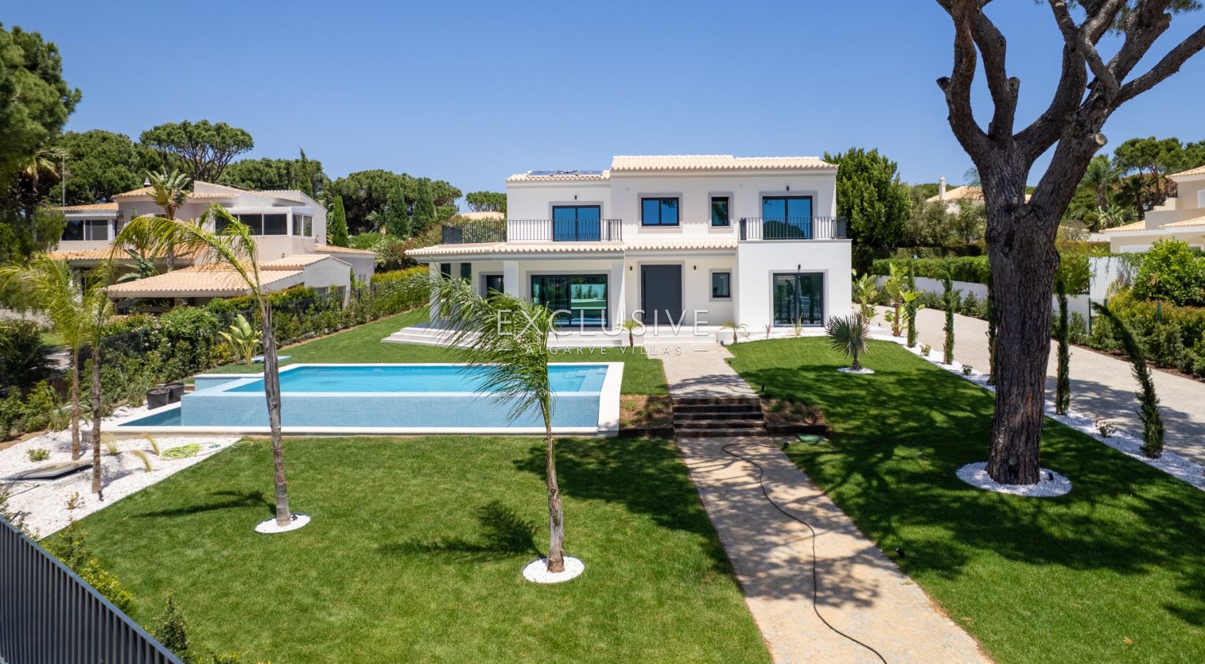 4-Bedroom Luxury Villa – Fully Renovated in Vilamoura