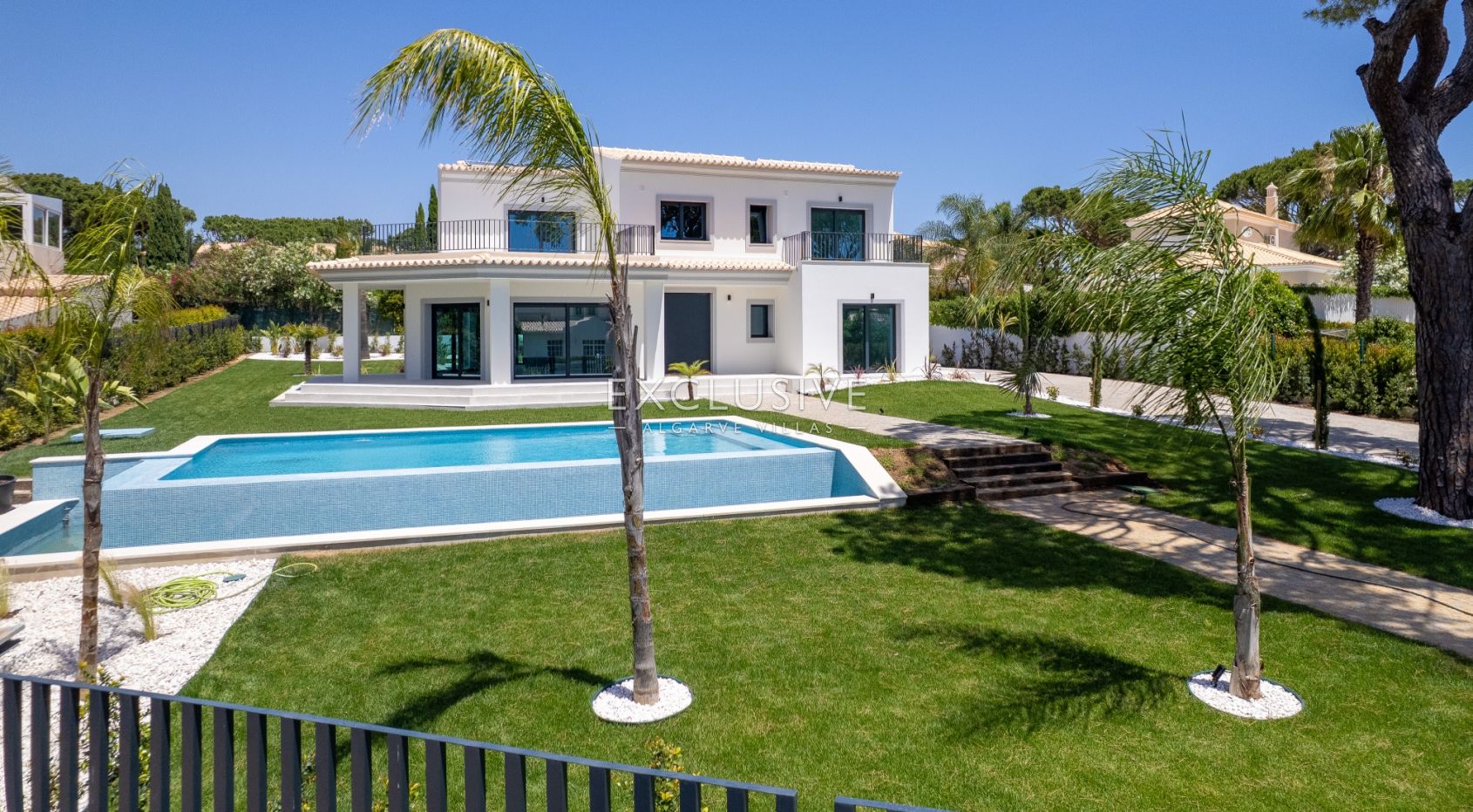 4-Bedroom Luxury Villa – Fully Renovated in Vilamoura
