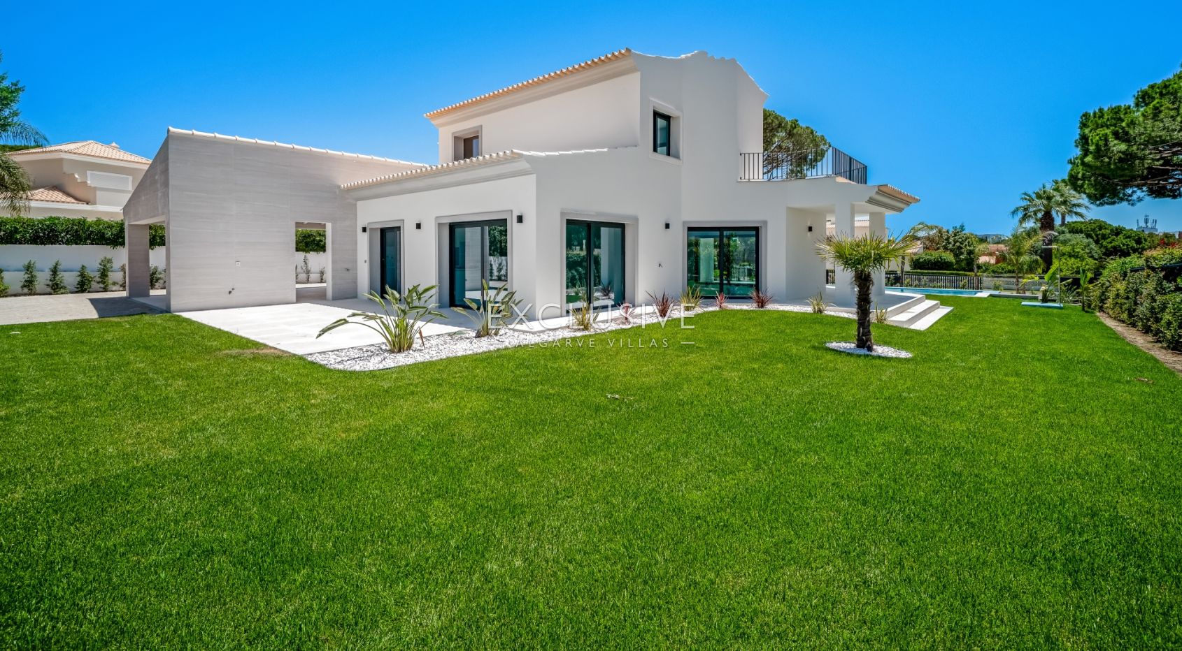 4-Bedroom Luxury Villa – Fully Renovated in Vilamoura