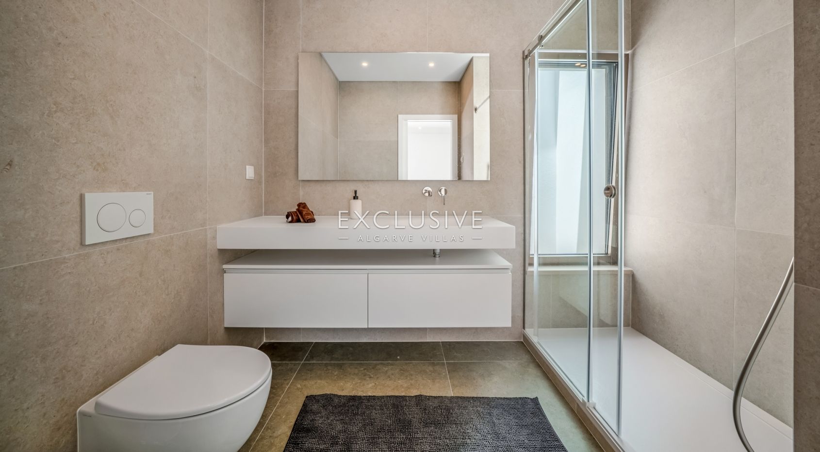Contemporary Brand new 4 Bed Villa in Lagos, 1,5km to Porto de Mós beach
